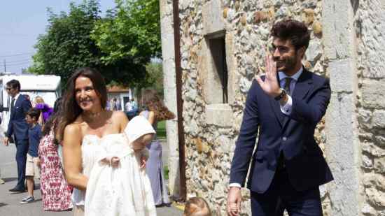 Así ha sido el look de Marta Pombo para el bautizo de sus hijas gemelas