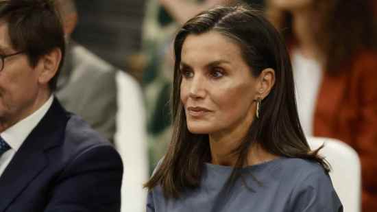 La reina Letizia ha lucido un vestido súper favorecedor