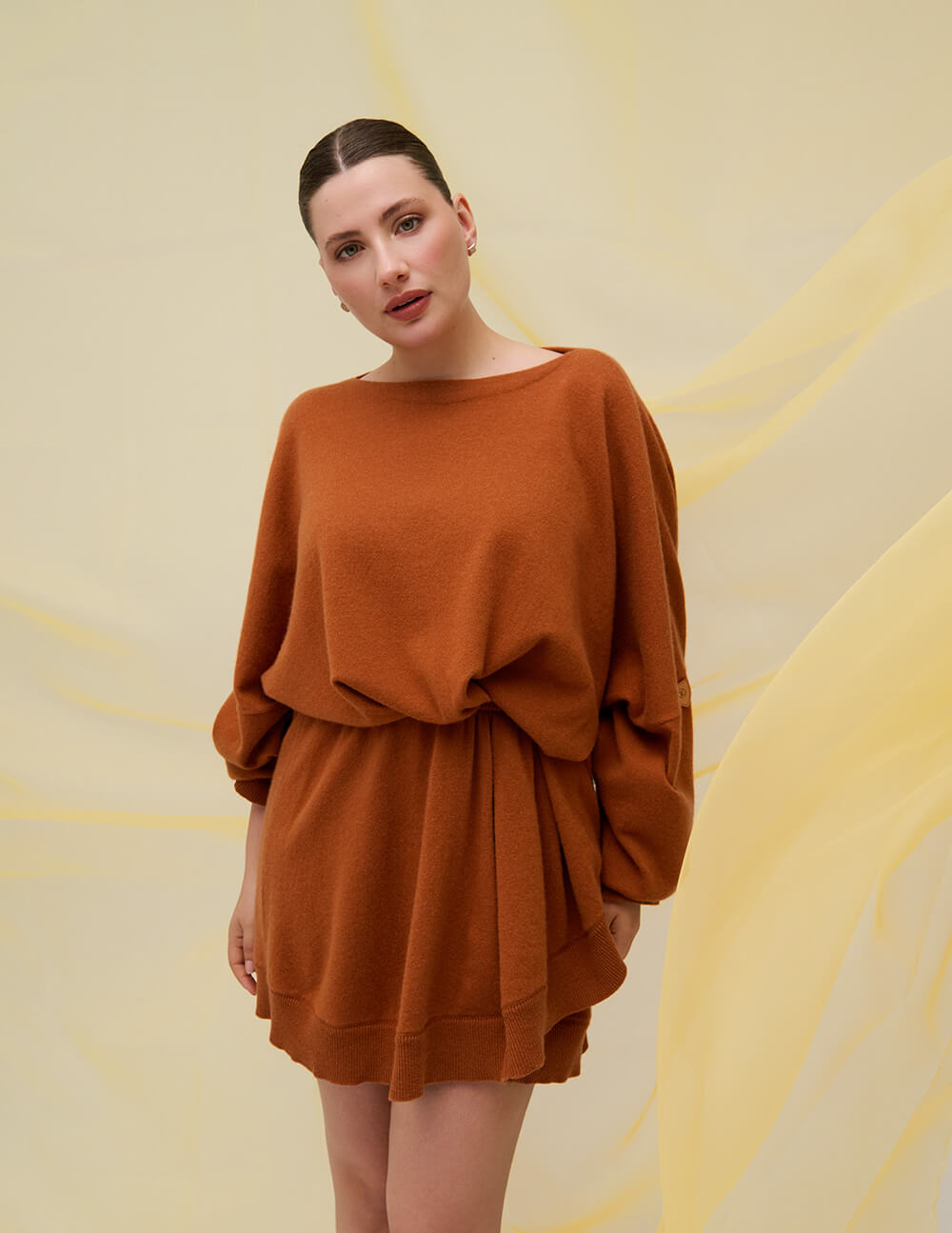 Jersey y falda
drapeados.
Ambos, de Louis
Vuitton.