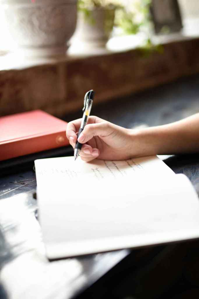 Tener un cuaderno de mindfulness es una forma fácil y sencilla de practicar la gratitud
