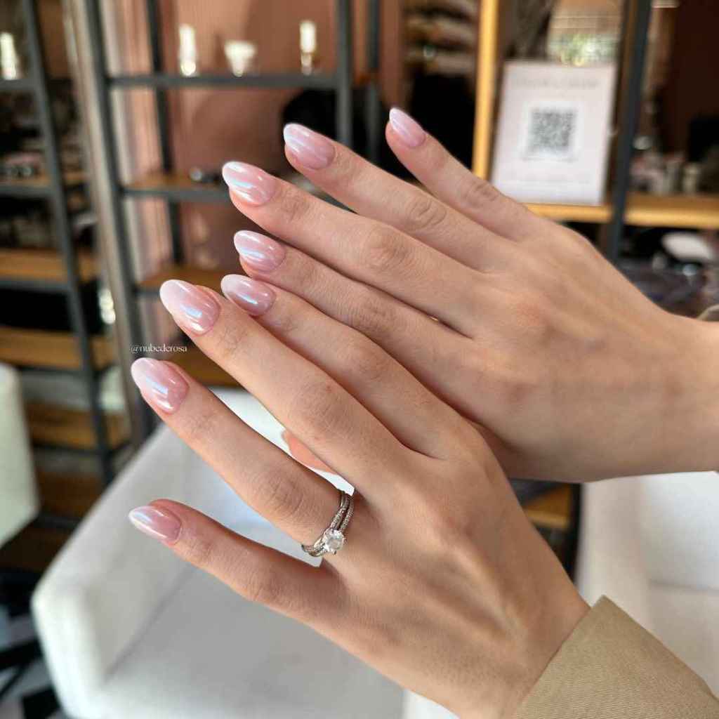 La manicura baby boomer aguanta bastante tiempo sin necesidad de retocarla