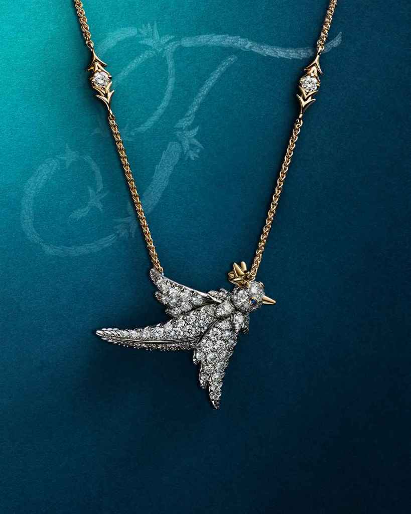 Detalle del collar de la colección Bird on a Rock de Tiffany & Co