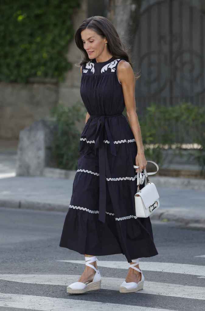 El look de la reina Letizia en el coloquio Challenge 40: Mujer, deporte y sociedad