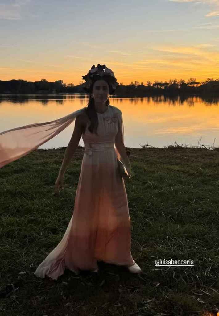 El look de invitada de Sassa de Osma