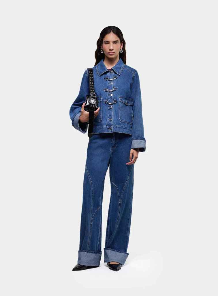Total look denim de Laagam