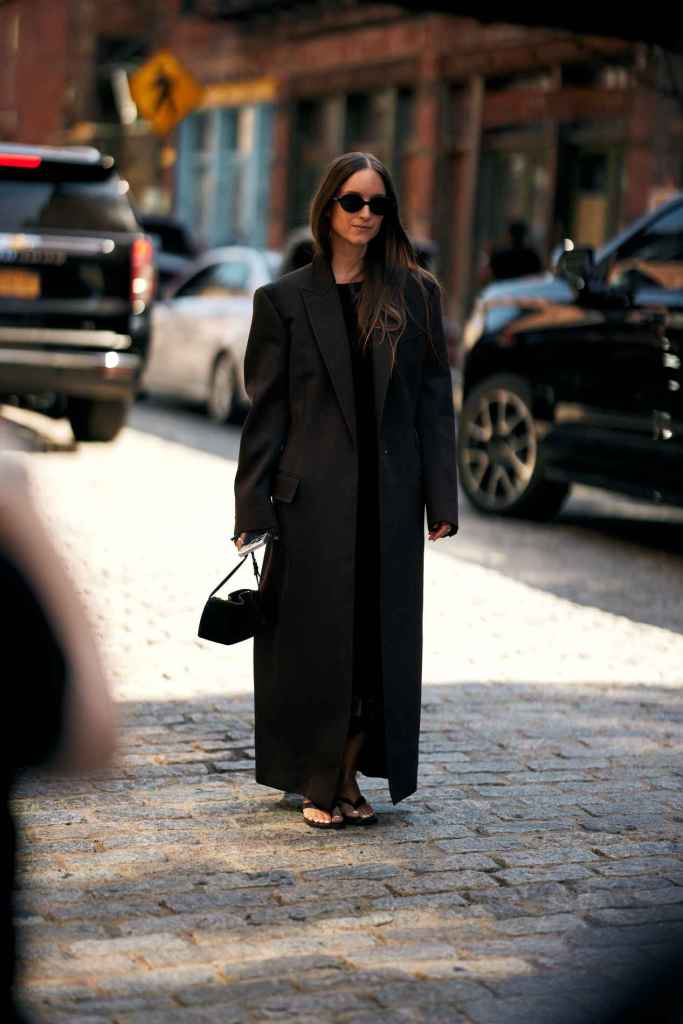 Los abrigos de paño esta temporada se llevan especialmente largos