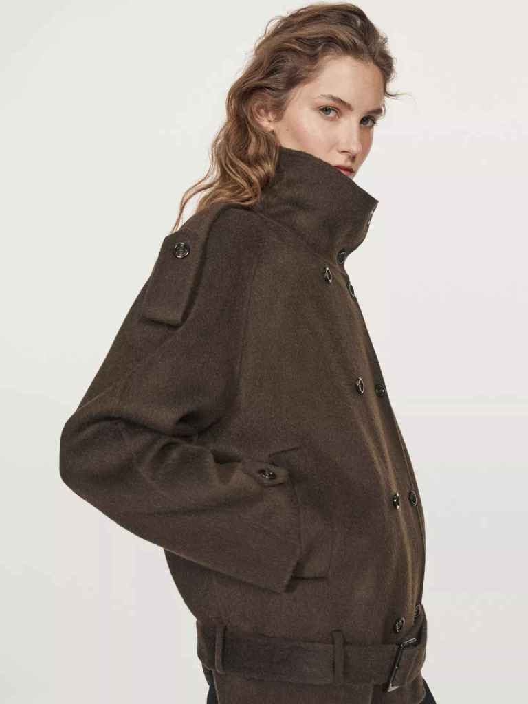Chaqueta con cuello alto en mezcla de lana de Massimo Dutti