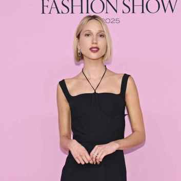 Olimpia de Grecia en el desfile de Victoria's Secret 2025