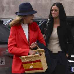 Victoria Federica y la infanta Elena en la Plaza de las Ventas el pasado 12 de octubre (Foto: Gtres).