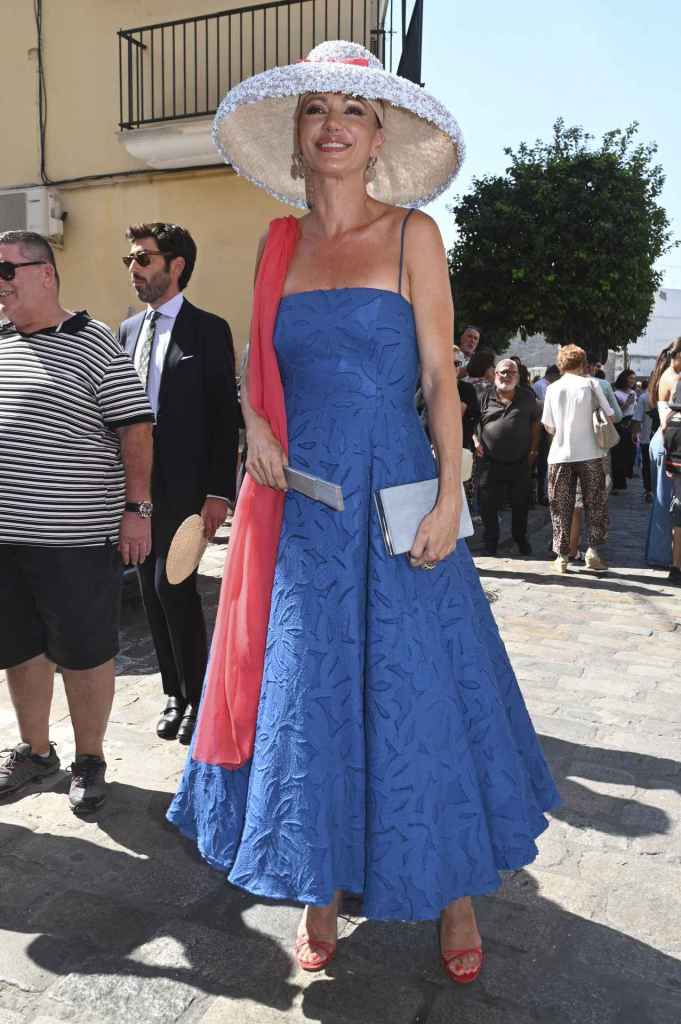 El look de Susanna Griso para la boda de Cayetano Martínez de Irujo