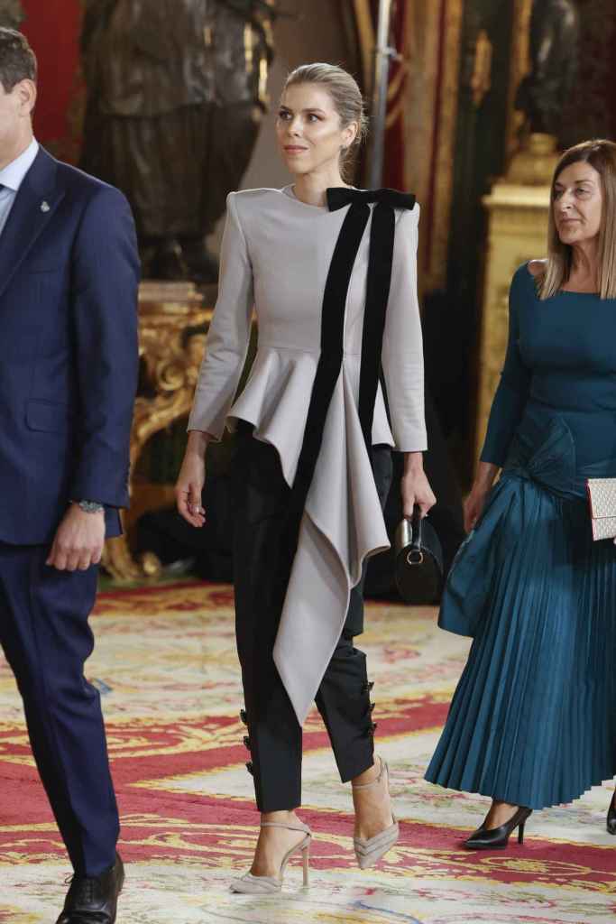 Manuela Villena en la recepción con el rey en el Día de la Hispanidad