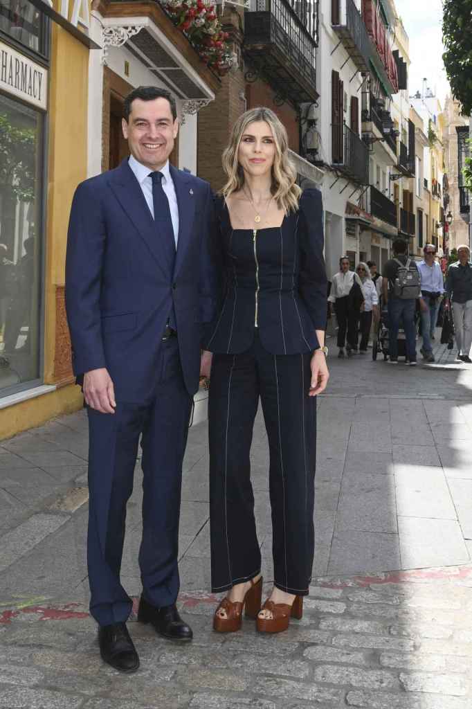 Manuela Villena con el 'total look' denim de IQ Collection