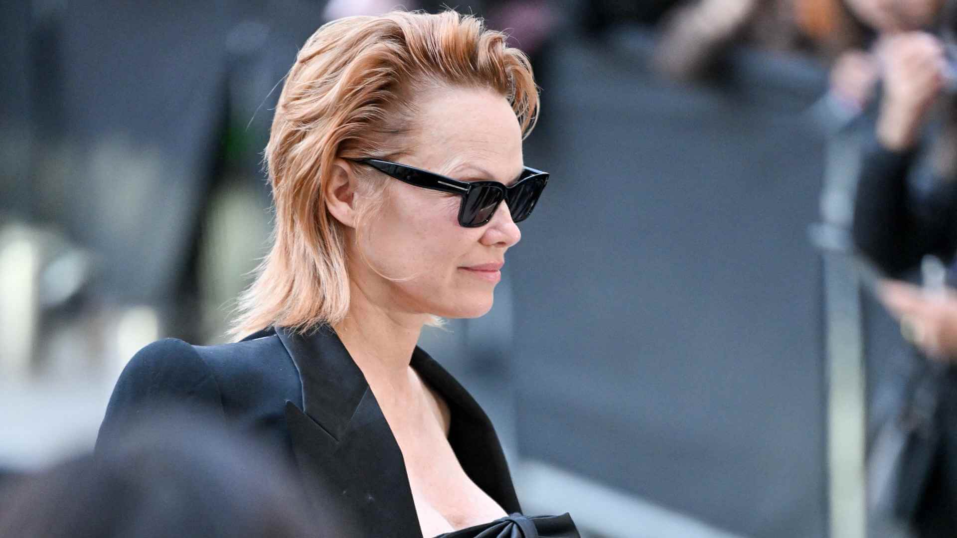 Así es el nuevo color y corte de pelo de Pamela Anderson