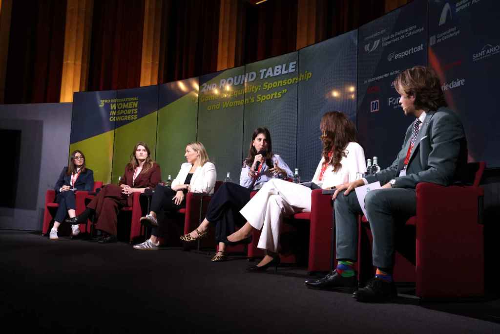 Mesa de debate A Game of Equality: Sponsorship and Women’s Sports