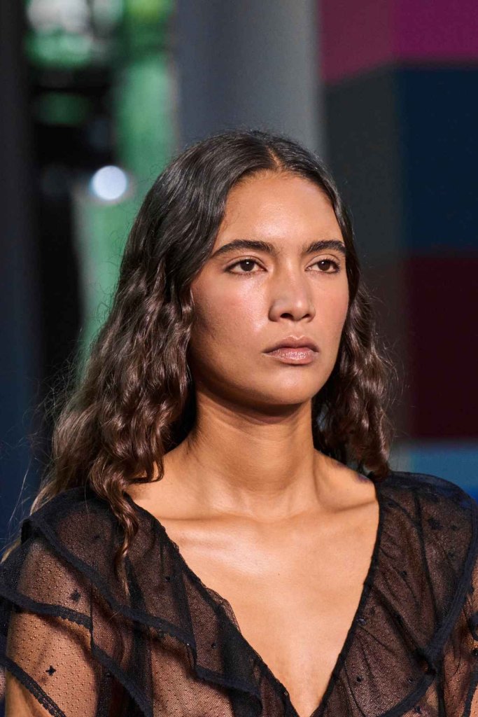 El eyeliner nude consigue un efecto "ojos grandes" inmediato