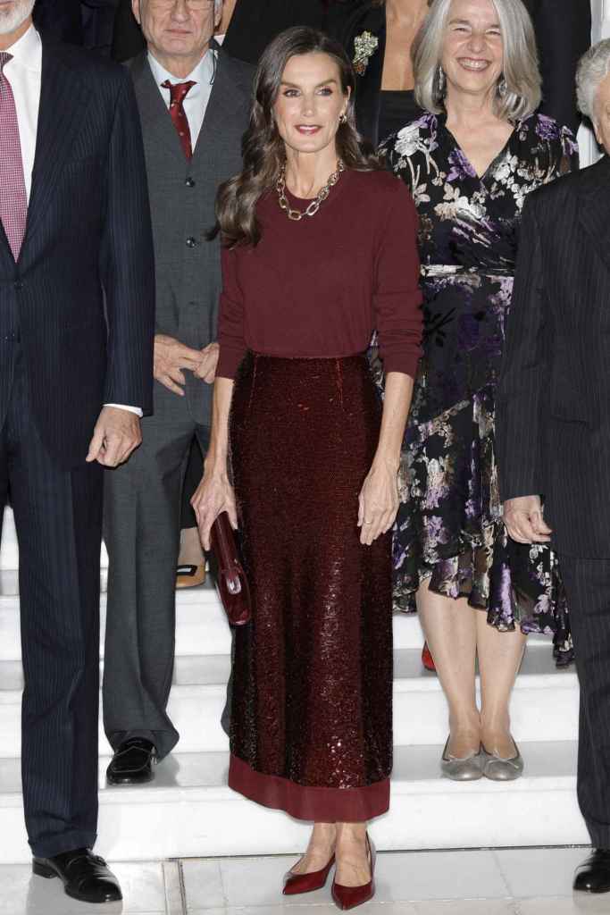 El look de la reina Letizia para los premios Premio de Periodismo Francisco Cerecedo