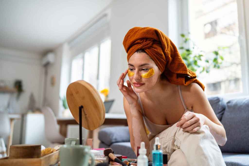 Los parches de ojos son una muy buena herramienta para conseguir una mirada más descansada