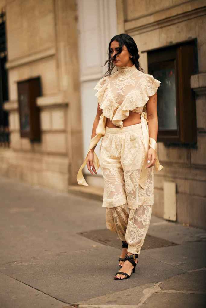 Tenemos muchas ganas de aplicar el color 'Cloud Dancer' a nuestras uñas