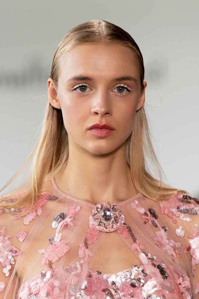 El eyeliner blanco puede ser nuestro gran aliado para agrandar nuestros ojos