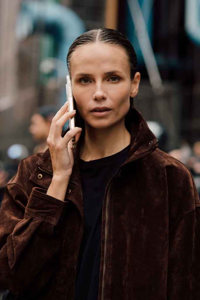 La crema de lata azul de Nivea tiene el 'sí' de la OCU (Foto: Imaxtree).